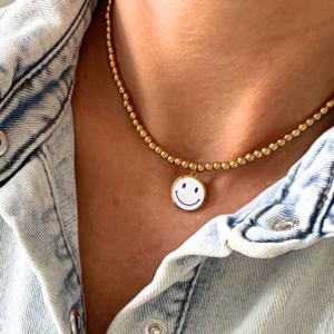 Smiley ketting wit Label Six