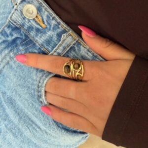 Label Six ring triple brown, mooie ring van hoogwaardig stainless steel.