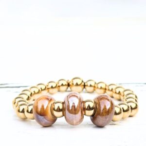 Kralenarmband Triple bruin