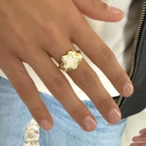 White star ring